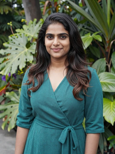Priya, 30, from Orchard - Singaporean Indian professional woman looking for meaningful connection online