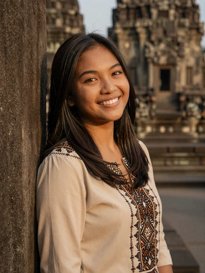 Sari, 24, from Yogyakarta - Indonesian woman looking for emotionally connected partner