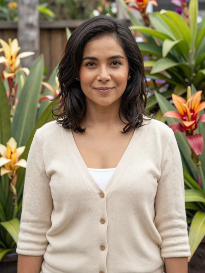 Kathleen, 34, from Davao - Filipina professional woman ready for meaningful partnership