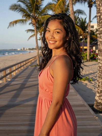 Grace, 25, from Manila - Filipina woman ready to chat and meet American men